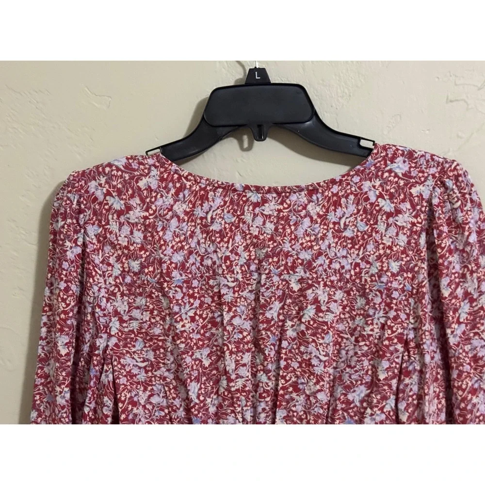 Abercrombie & Fitch Blouse Size M - Burgundy Red Floral Smocked Cropped